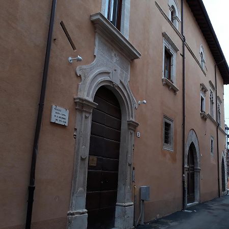 B&B Palazzo Cappa ラクイラ エクステリア 写真