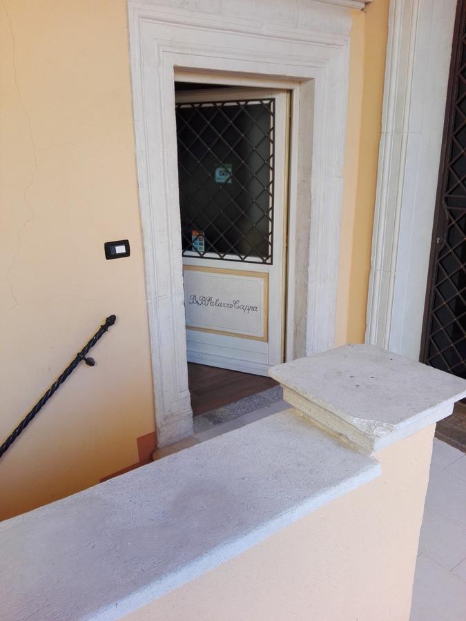 B&B Palazzo Cappa ラクイラ エクステリア 写真