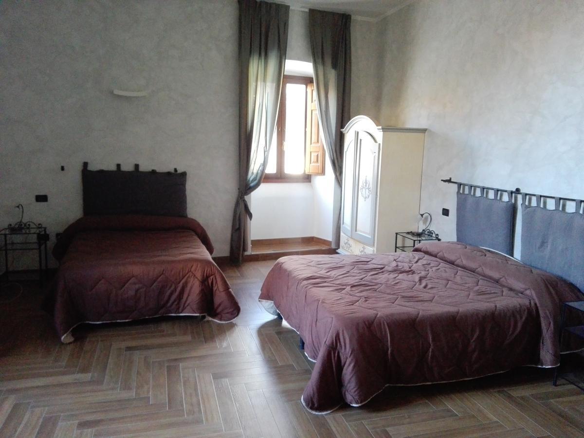 B&B Palazzo Cappa ラクイラ エクステリア 写真