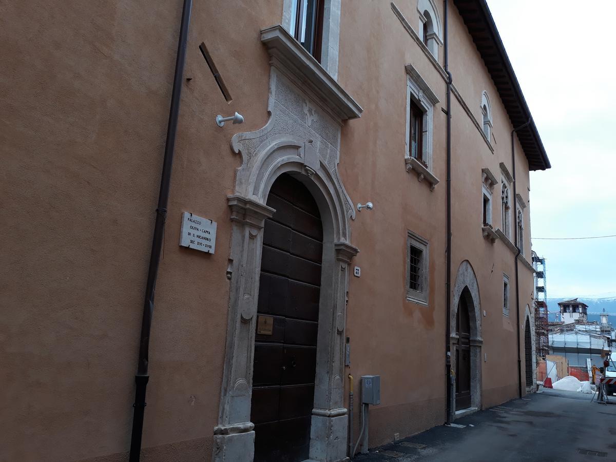 B&B Palazzo Cappa ラクイラ エクステリア 写真